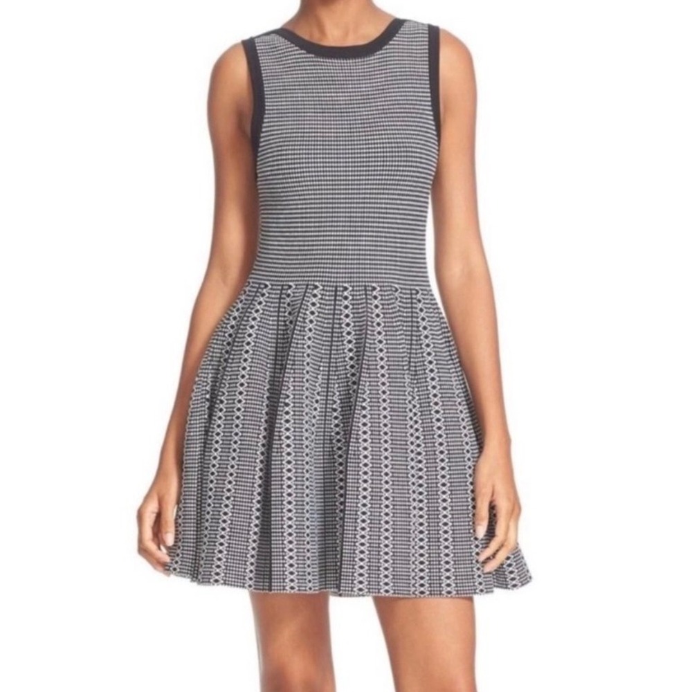 Alice + Olivia Kamilah Knit Dress Herringbone Fit Flare A Line Women's Small